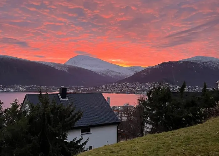 Magical View On Of Tromsoya Tromsø