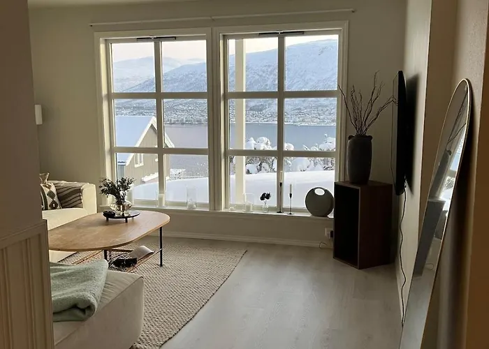 Magical View On Of Tromsoya Tromsø